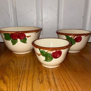 Franciscan Apple 3 piece Mixing Bowls